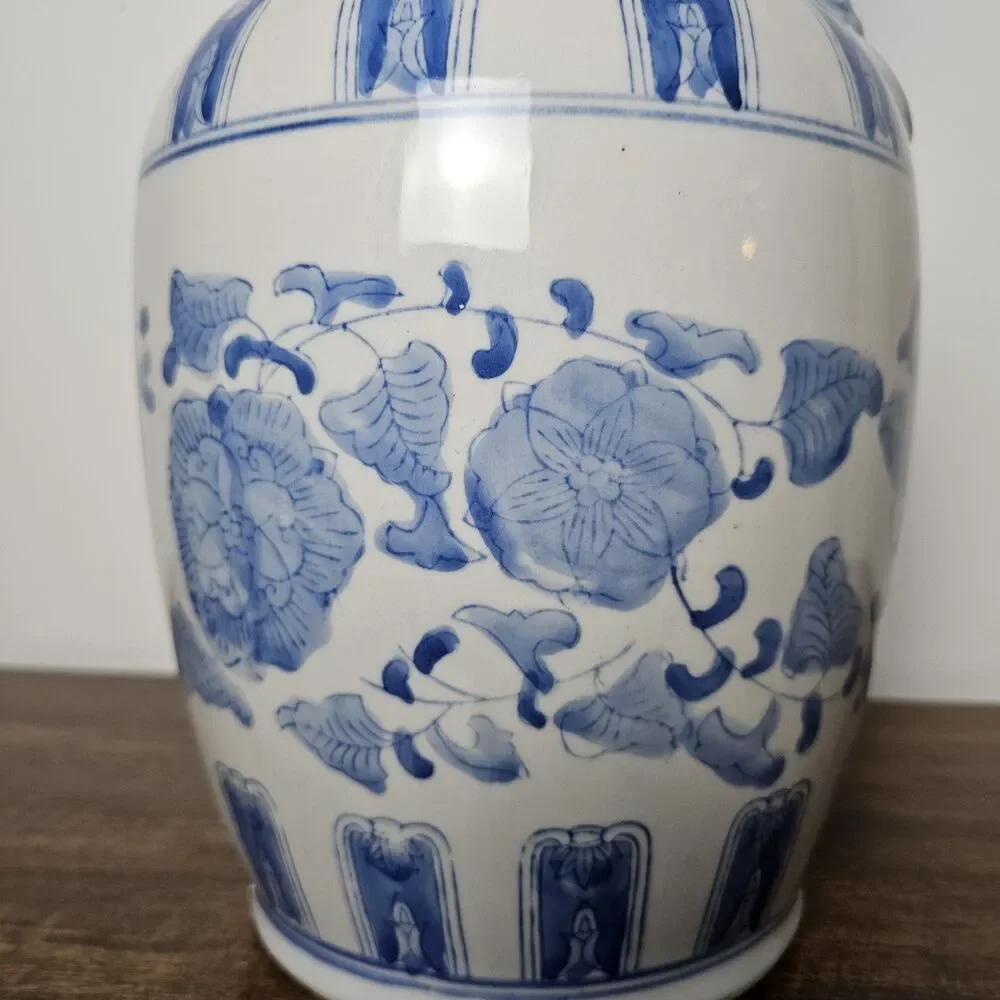 Vintage Chinoiserie Blue White Porcelain Vase Foo Dog Lion Handles Floral 15